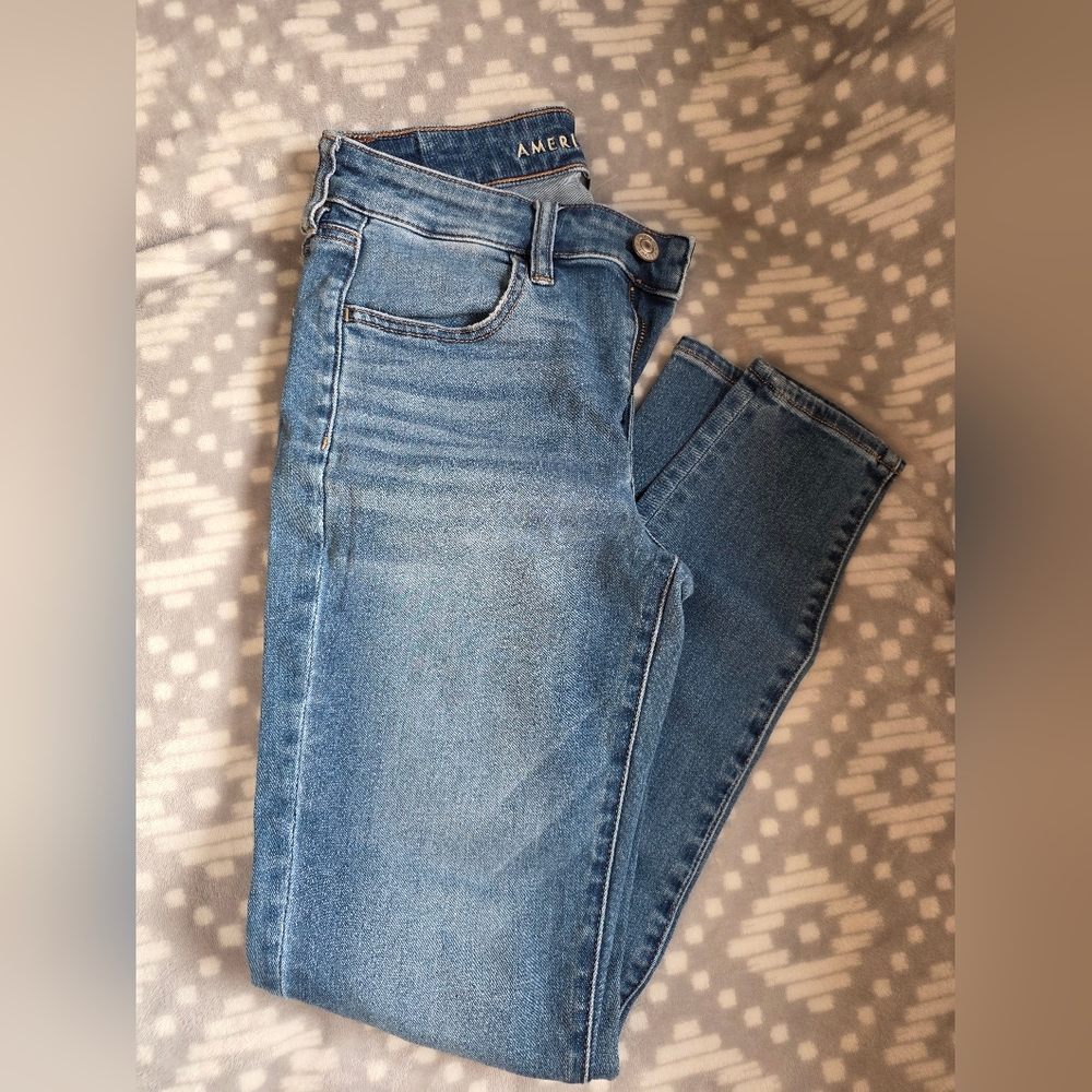 American Eagle Outfitters Women's Next Level Stretch Light Blue Jeggin Jeans